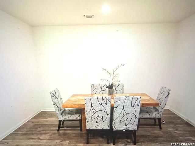 2133 Silver Maple Property Photo 3