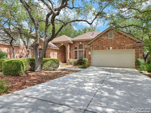 26 Silverhorn Drive Property Photo 2