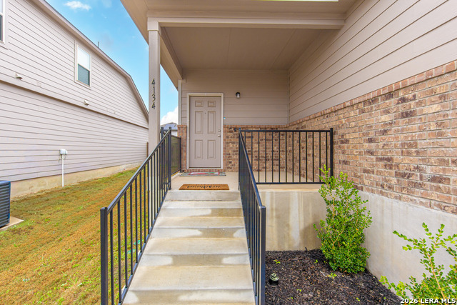 4134 Winchester Property Photo 4
