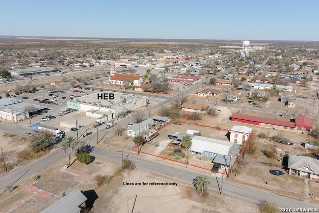 211 E Maverick Property Photo 16