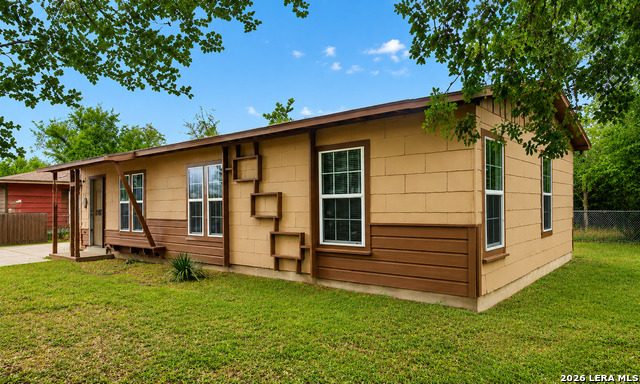 341 Longview Property Photo 2