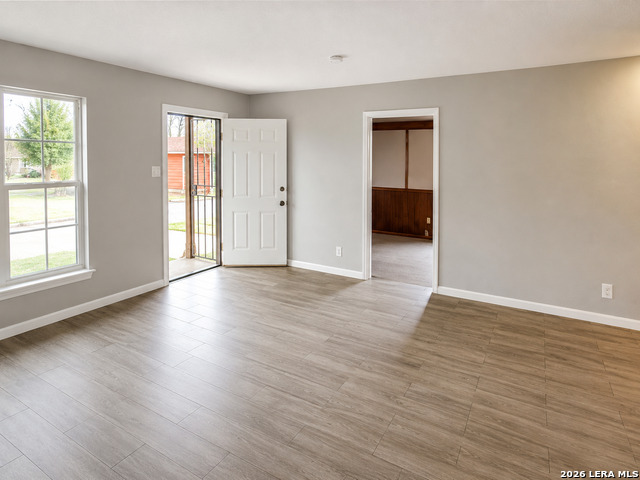 341 Longview Property Photo 3