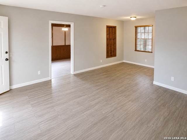 341 Longview Property Photo 4