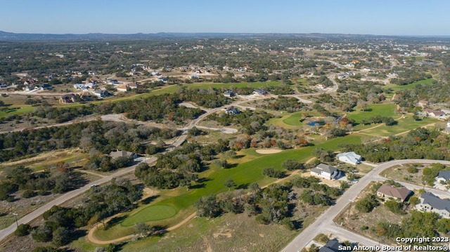 527 S Calvin Barrett Property Photo 7