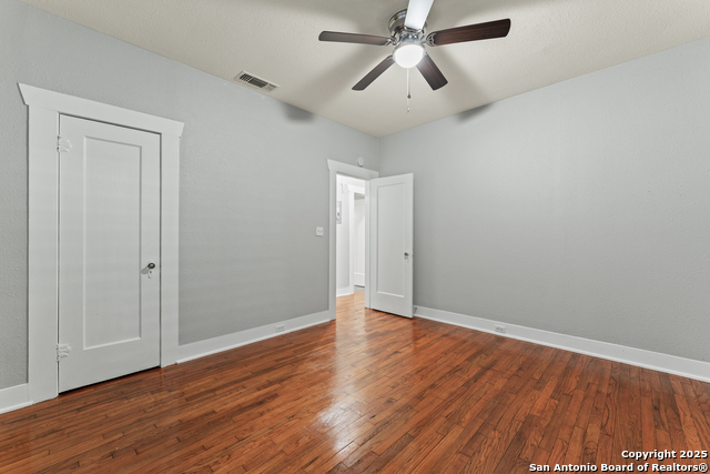 1806 W Mistletoe Ave Property Photo 14
