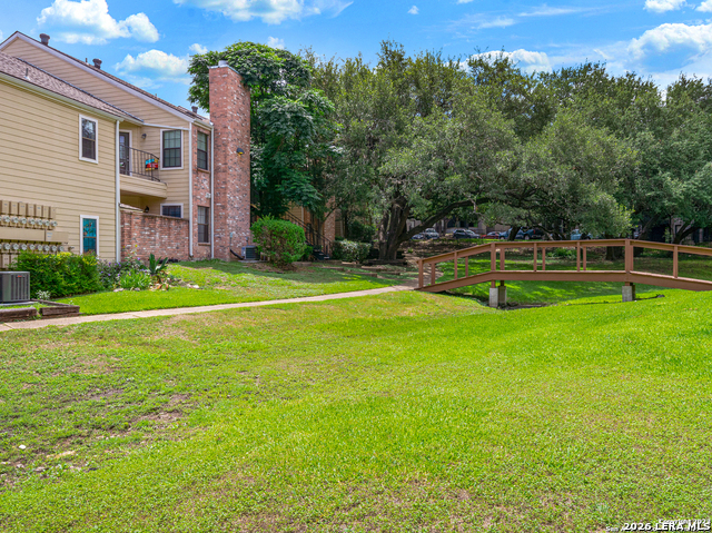 11610 Vance Jackson Property Photo 2