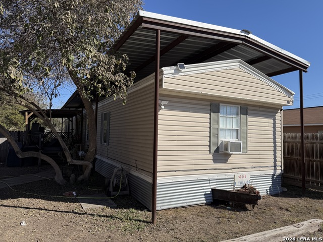 409 E Tullos Property Photo 2
