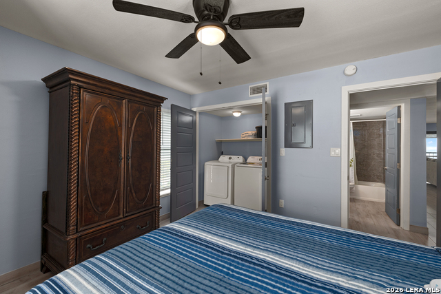 404 Padre Blvd Property Photo 12