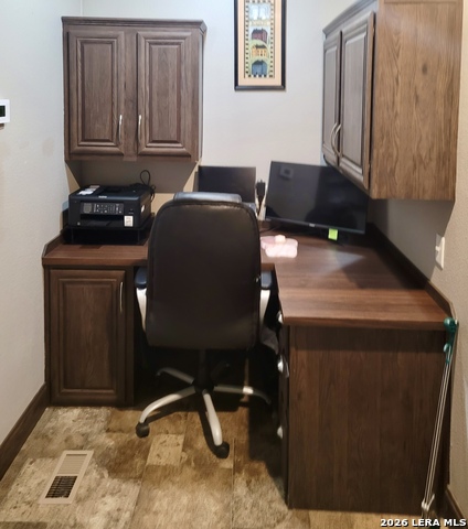 190 Gunther Property Photo 28