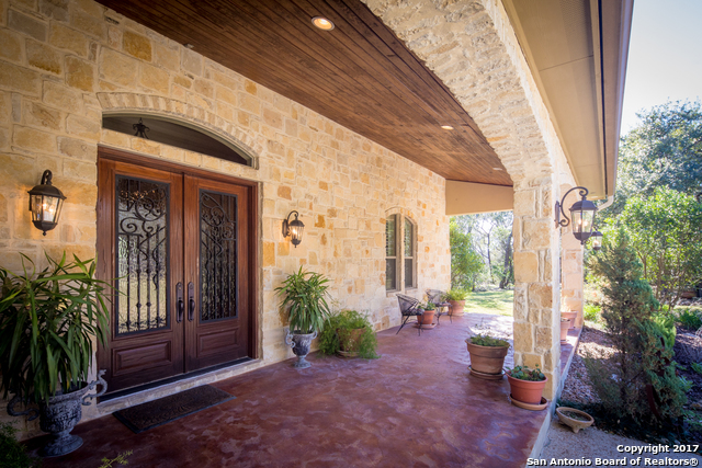 133 Mariposa Loop Property Photo 1