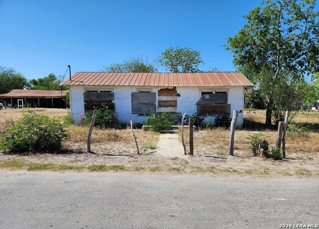 506-600 N Cotulla