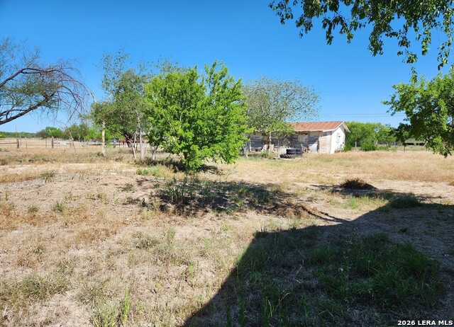 506-600 N Cotulla Property Photo 5