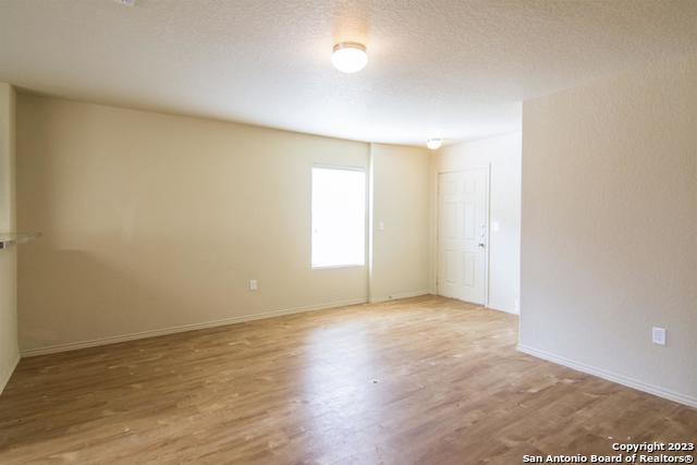 7026 Heathers Way Property Photo 5