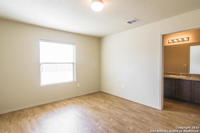 7026 Heathers Way Property Photo 7