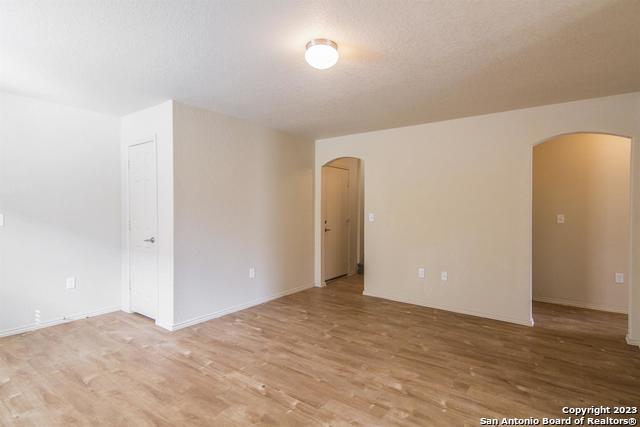 7026 Heathers Way Property Photo 8