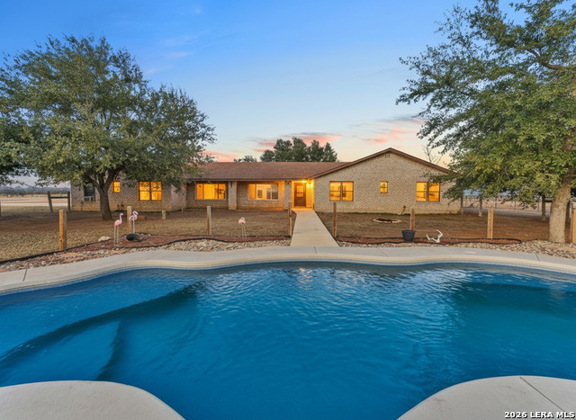 561 Barth Property Photo 15