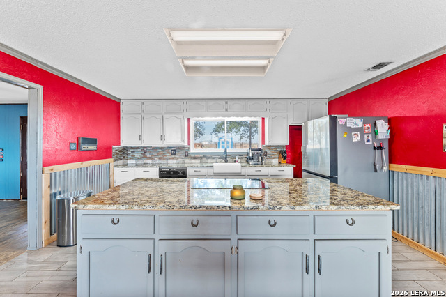 561 Barth Property Photo 18