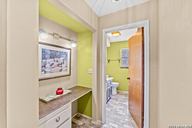 561 Barth Property Photo 23