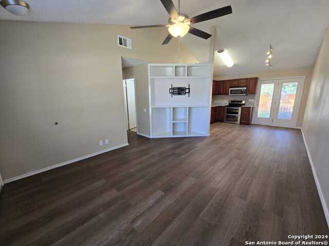 9140 Timber Path Property Photo 3