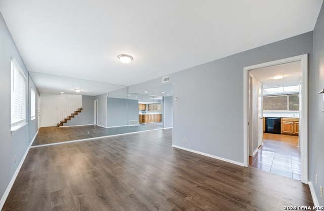 10958 Crown Park Property Photo 6
