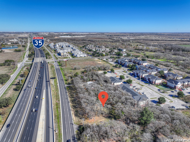 2108 Interstate 35 Property Photo 14