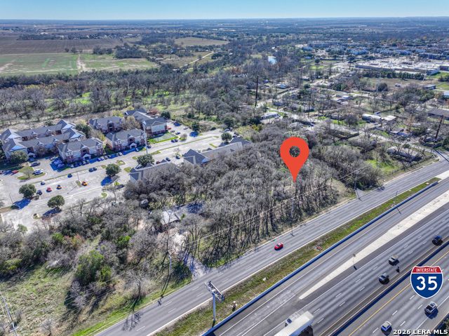 2108 Interstate 35 Property Photo 18
