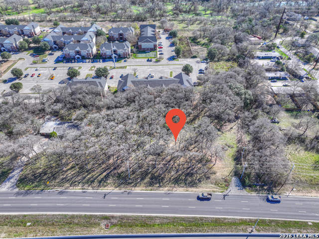 2108 Interstate 35 Property Photo 19