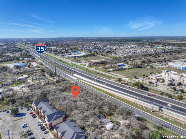 2108 Interstate 35 Property Photo 24