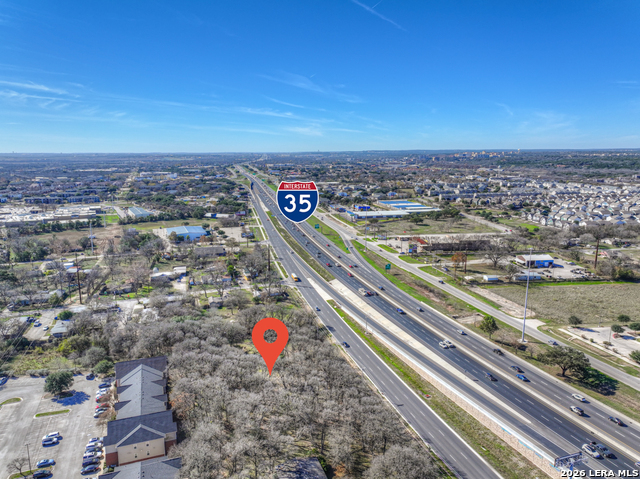 2108 Interstate 35 Property Photo 25