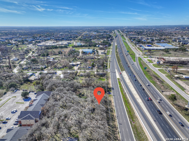 2108 Interstate 35 Property Photo 26