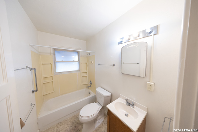 543 Club Dr Property Photo 17