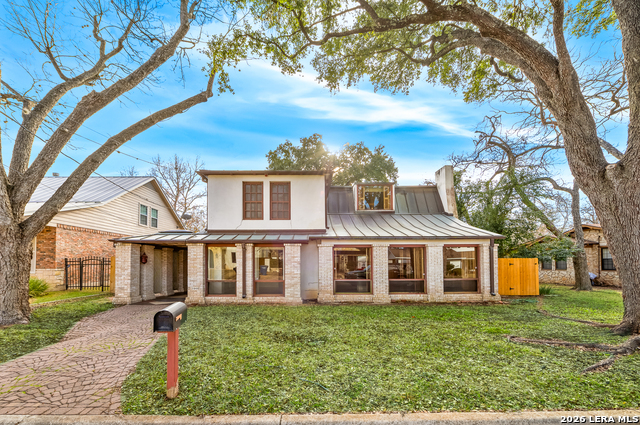 1049 Allen Property Photo 1