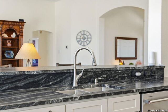 318 River Ridge Property Photo 14