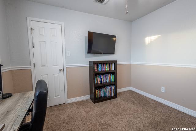 6119 Spotters Ridge Property Photo 13