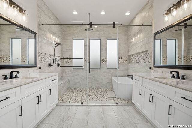 146 Obscure Property Photo 21