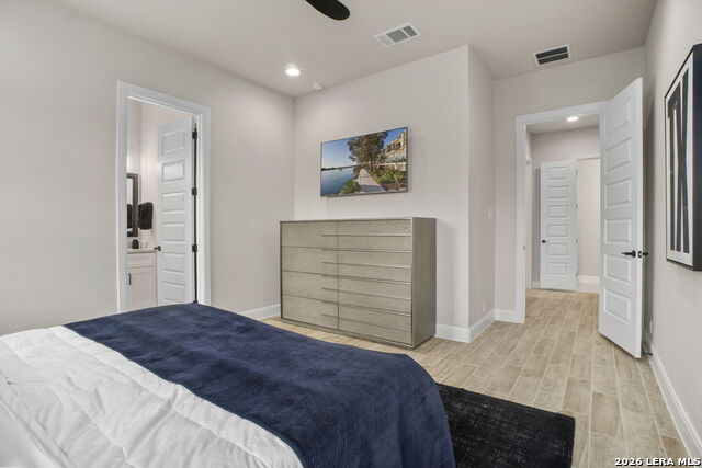 146 Obscure Property Photo 32