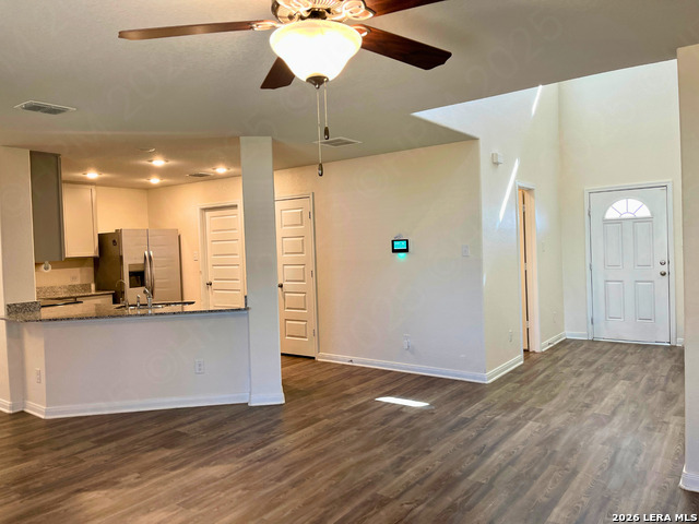 8563 Redhawk Loop Property Photo 5