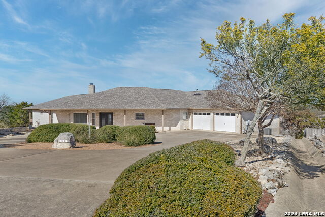 1817 Summit Point Property Photo 1