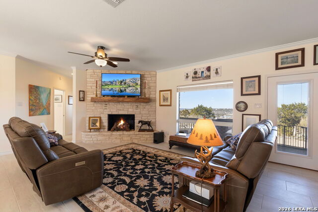 1817 Summit Point Property Photo 5