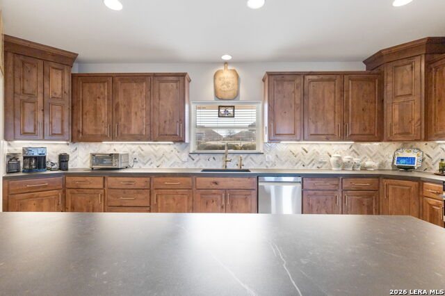 1817 Summit Point Property Photo 10