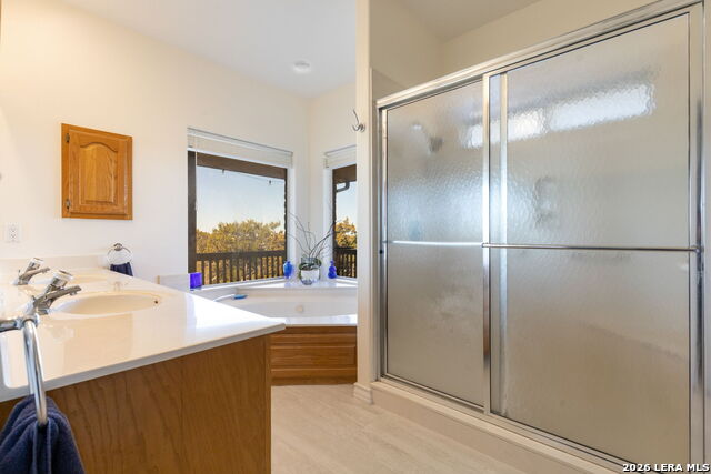 1817 Summit Point Property Photo 13