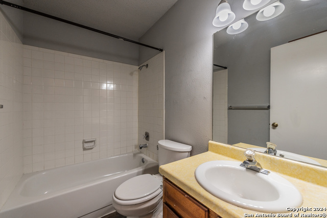 5011 Thomas Paine Property Photo 3