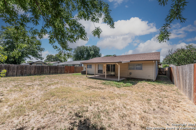 5011 Thomas Paine Property Photo 5