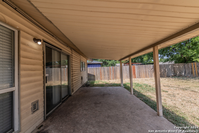 5011 Thomas Paine Property Photo 7