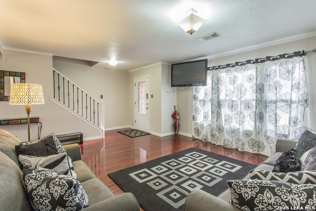 8414 Cross Property Photo 3