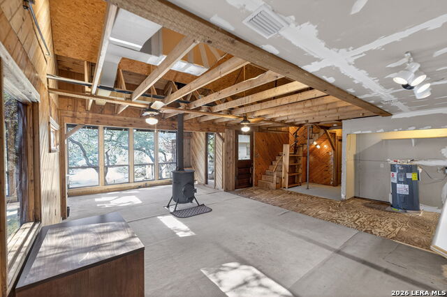 218 Whitworth Property Photo 7