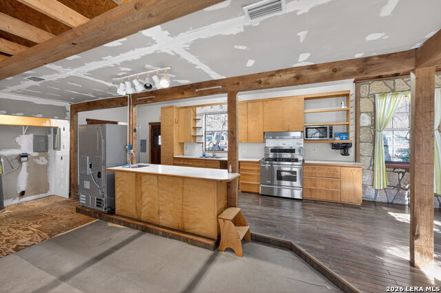 218 Whitworth Property Photo 9