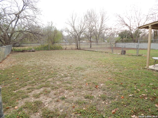 921 Eikel St Property Photo 5