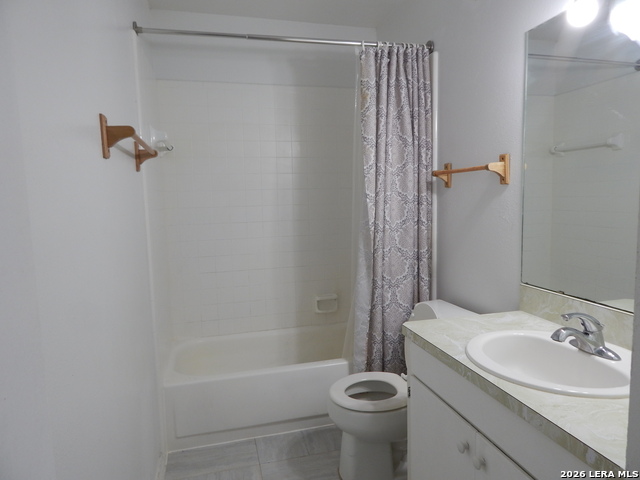 921 Eikel St Property Photo 8