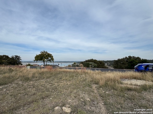 523 Oak Shores Dr Property Photo 32